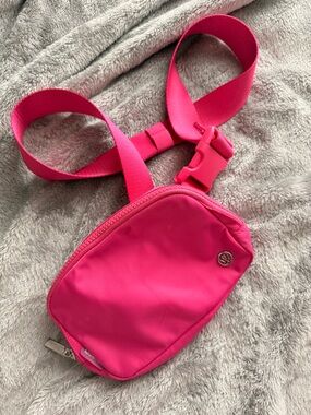 Lululemon Athletica Bright Pink Belt Bag